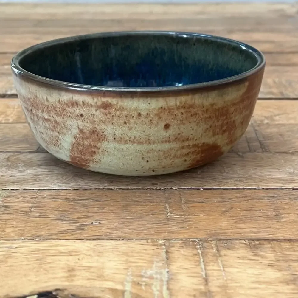 Artisan Pottery Bowl 5.25